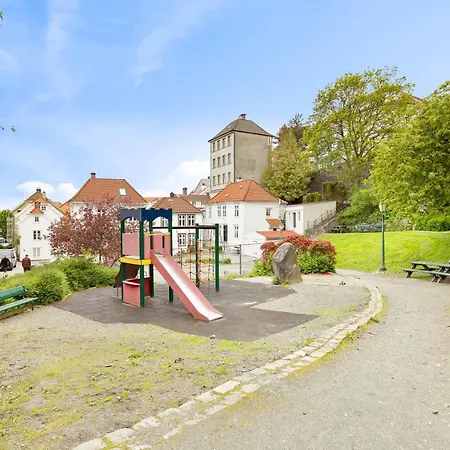 Apartment Behind Bryggen - Renovated - Budget Friendly Bergen