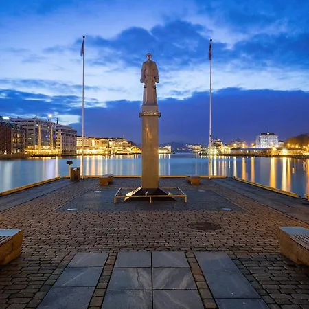 Behind Bryggen - Renovated - Budget Friendly *