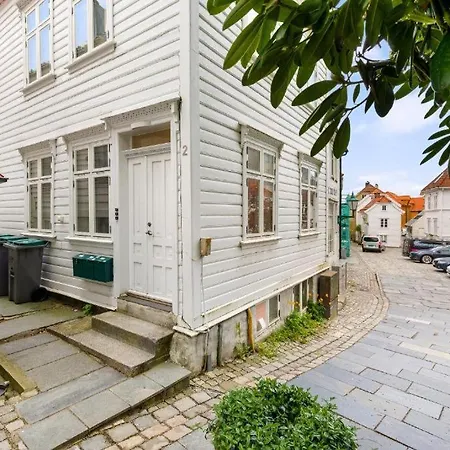 Appartement Behind Bryggen - Renovated - Budget Friendly *